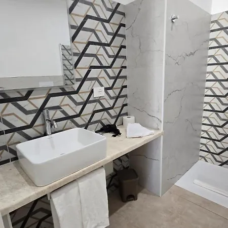 ゲストハウス Bullerjanos 3*